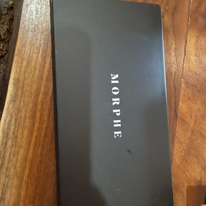 Morphe eyeshadow palette